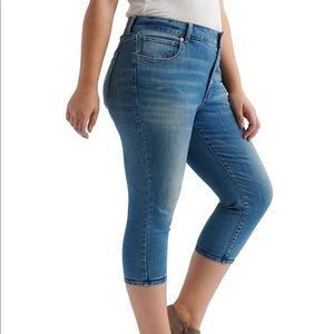 Lucky Brand Emma Crop Jeans